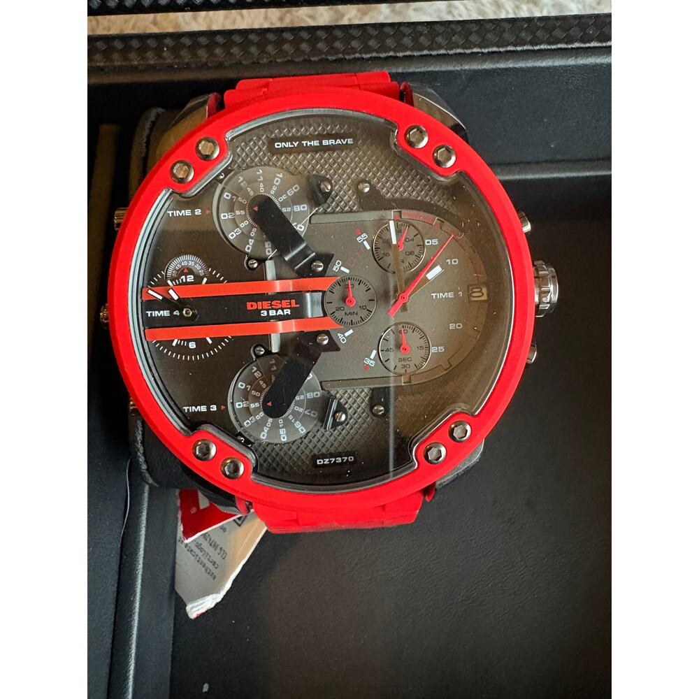 Diesel Mr Daddy 2.0 DZ7370 Mens 57mm Red Gunmetal Chronograph 4 Zone Watch NWT
